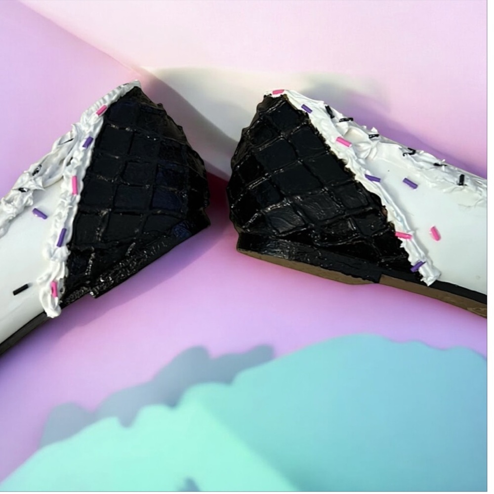 🍦Handmade Waffle Cone Ice Cream Shoes With Sprinkles! 
Pointy toe, Size 8 - Picture 11 of 13
